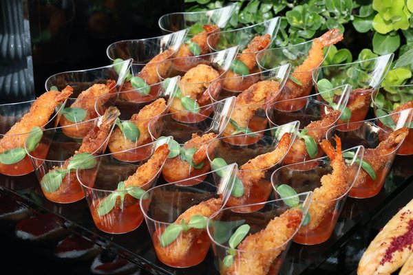 Savourez une soupe onctueuse de poivrons rouges rôtis au saveur fumée : la recette incontournable !